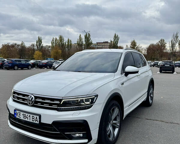 Белый Фольксваген Тигуан, объемом двигателя 1.98 л и пробегом 54 тыс. км за 31500 $, фото 22 на Automoto.ua