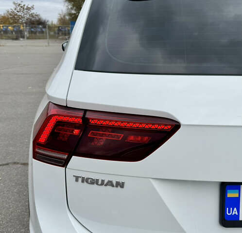 Белый Фольксваген Тигуан, объемом двигателя 1.98 л и пробегом 54 тыс. км за 31500 $, фото 16 на Automoto.ua