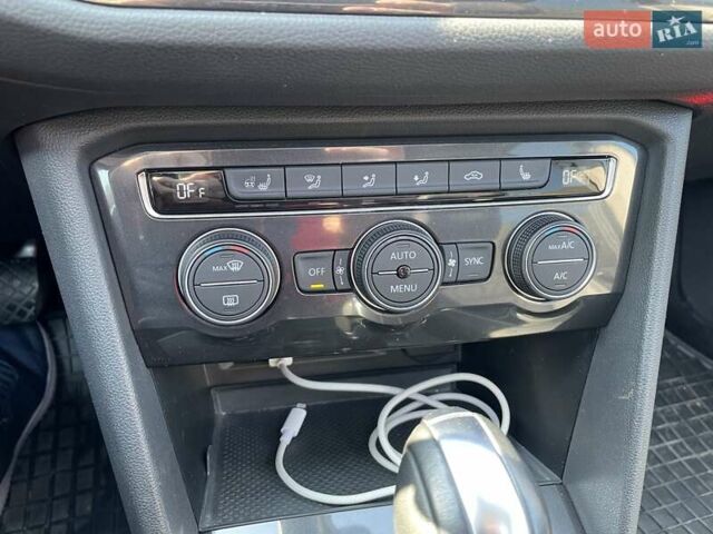 Белый Фольксваген Тигуан, объемом двигателя 1.98 л и пробегом 144 тыс. км за 21900 $, фото 14 на Automoto.ua