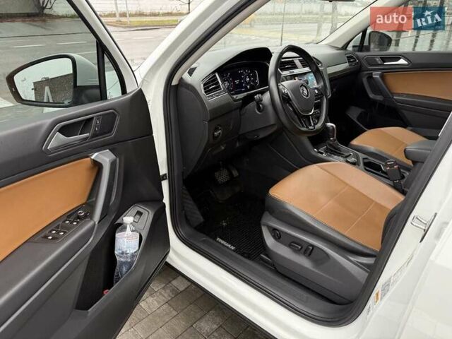 Белый Фольксваген Тигуан, объемом двигателя 1.98 л и пробегом 82 тыс. км за 22700 $, фото 12 на Automoto.ua