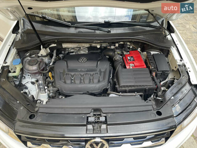 Білий Фольксваген Тігуан, об'ємом двигуна 1.98 л та пробігом 100 тис. км за 20500 $, фото 7 на Automoto.ua