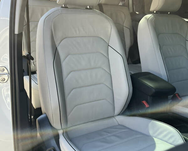 Белый Фольксваген Тигуан, объемом двигателя 1.98 л и пробегом 135 тыс. км за 24800 $, фото 12 на Automoto.ua