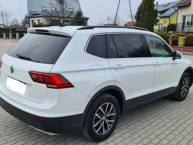 Белый Фольксваген Тигуан, объемом двигателя 2 л и пробегом 83 тыс. км за 10900 $, фото 5 на Automoto.ua