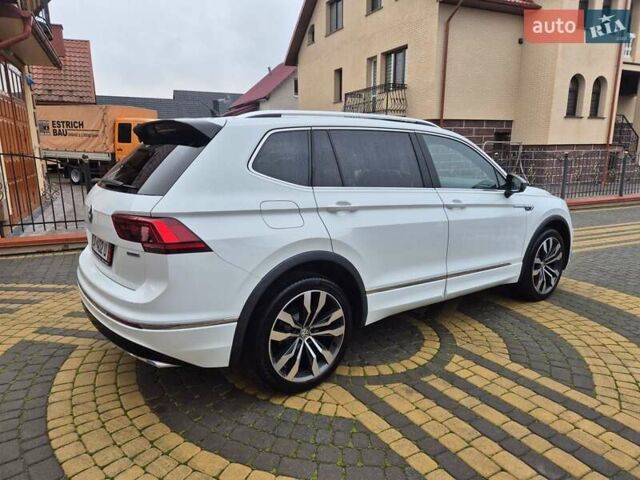 Білий Фольксваген Тігуан, об'ємом двигуна 2 л та пробігом 245 тис. км за 28900 $, фото 5 на Automoto.ua
