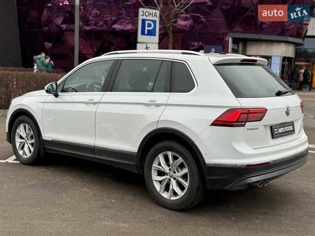 Белый Фольксваген Тигуан, объемом двигателя 1.97 л и пробегом 93 тыс. км за 31990 $, фото 4 на Automoto.ua
