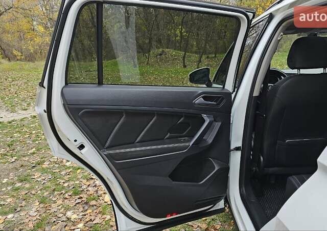 Білий Фольксваген Тігуан, об'ємом двигуна 1.98 л та пробігом 89 тис. км за 21500 $, фото 12 на Automoto.ua