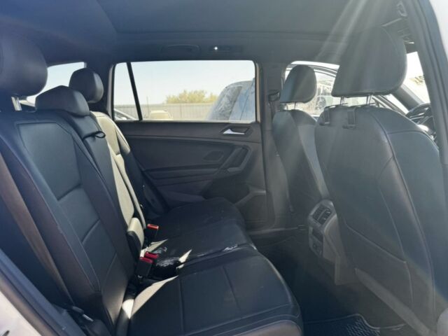 Белый Фольксваген Тигуан, объемом двигателя 2 л и пробегом 109 тыс. км за 17600 $, фото 9 на Automoto.ua