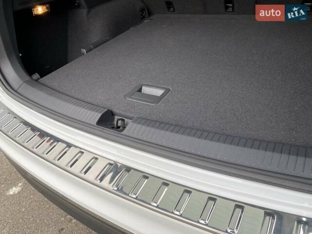 Белый Фольксваген Тигуан, объемом двигателя 1.98 л и пробегом 68 тыс. км за 19900 $, фото 9 на Automoto.ua