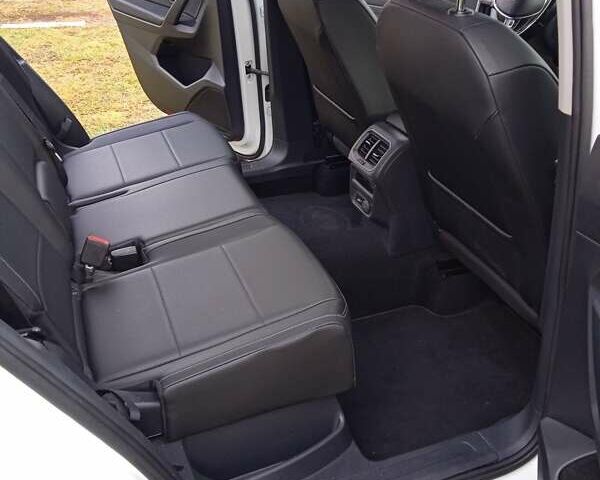 Белый Фольксваген Тигуан, объемом двигателя 1.98 л и пробегом 120 тыс. км за 18600 $, фото 7 на Automoto.ua