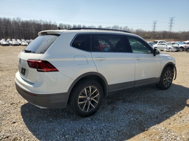 Білий Фольксваген Тігуан, об'ємом двигуна 2 л та пробігом 194 тис. км за 12750 $, фото 5 на Automoto.ua