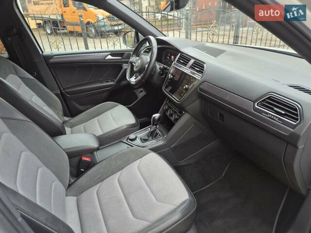 Білий Фольксваген Тігуан, об'ємом двигуна 2 л та пробігом 245 тис. км за 28900 $, фото 20 на Automoto.ua