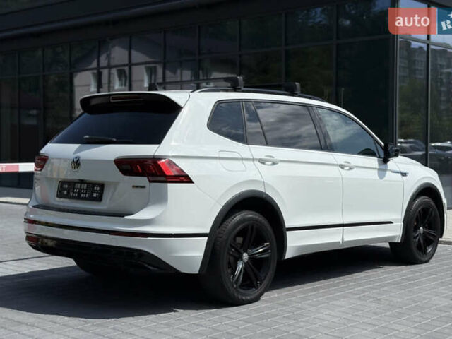 Білий Фольксваген Тігуан, об'ємом двигуна 2 л та пробігом 110 тис. км за 25999 $, фото 9 на Automoto.ua