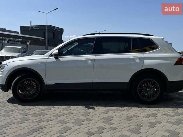 Белый Фольксваген Тигуан, объемом двигателя 1.98 л и пробегом 123 тыс. км за 21800 $, фото 3 на Automoto.ua