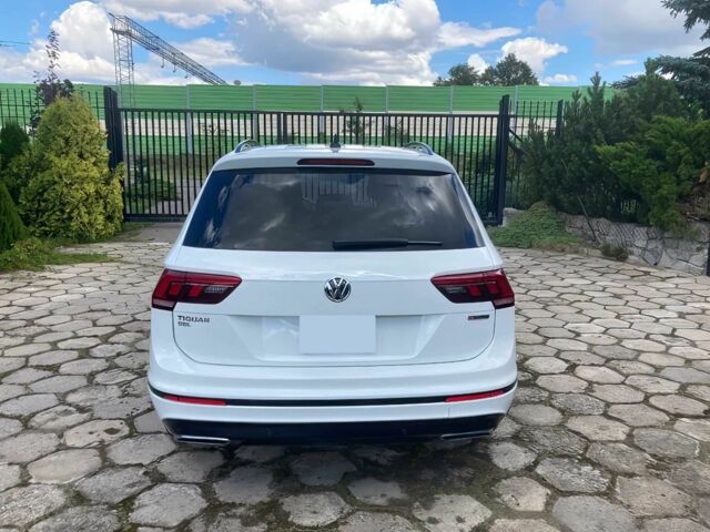 Белый Фольксваген Тигуан, объемом двигателя 2 л и пробегом 34 тыс. км за 14100 $, фото 5 на Automoto.ua