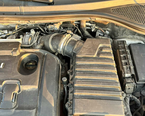 Белый Фольксваген Тигуан, объемом двигателя 2 л и пробегом 198 тыс. км за 41500 $, фото 32 на Automoto.ua