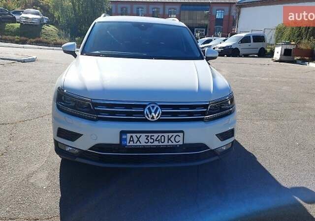 Белый Фольксваген Тигуан, объемом двигателя 1.98 л и пробегом 164 тыс. км за 21937 $, фото 2 на Automoto.ua