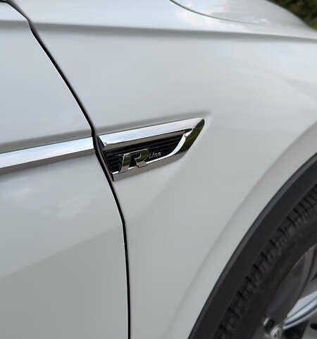 Белый Фольксваген Тигуан, объемом двигателя 1.98 л и пробегом 87 тыс. км за 28900 $, фото 9 на Automoto.ua