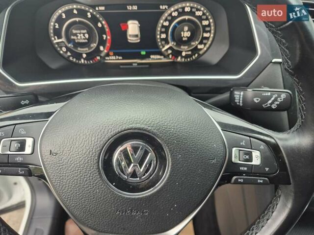 Білий Фольксваген Тігуан, об'ємом двигуна 2 л та пробігом 99 тис. км за 17900 $, фото 18 на Automoto.ua