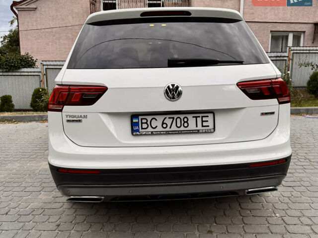 Белый Фольксваген Тигуан, объемом двигателя 1.98 л и пробегом 156 тыс. км за 28800 $, фото 6 на Automoto.ua