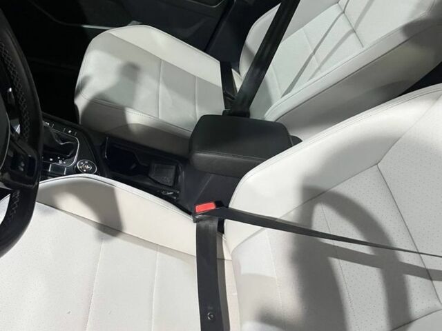 Белый Фольксваген Тигуан, объемом двигателя 2 л и пробегом 145 тыс. км за 24000 $, фото 10 на Automoto.ua