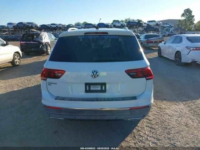 Білий Фольксваген Тігуан, об'ємом двигуна 0 л та пробігом 35 тис. км за 4000 $, фото 16 на Automoto.ua