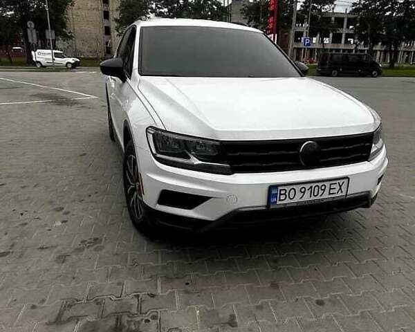 Белый Фольксваген Тигуан, объемом двигателя 1.98 л и пробегом 97 тыс. км за 21300 $, фото 1 на Automoto.ua