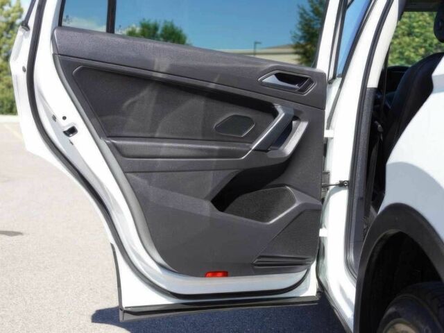 Белый Фольксваген Тигуан, объемом двигателя 2 л и пробегом 41 тыс. км за 14300 $, фото 10 на Automoto.ua