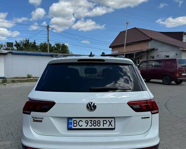 Белый Фольксваген Тигуан, объемом двигателя 1.98 л и пробегом 90 тыс. км за 23900 $, фото 4 на Automoto.ua
