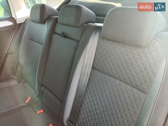 Белый Фольксваген Тигуан, объемом двигателя 2 л и пробегом 205 тыс. км за 24900 $, фото 5 на Automoto.ua