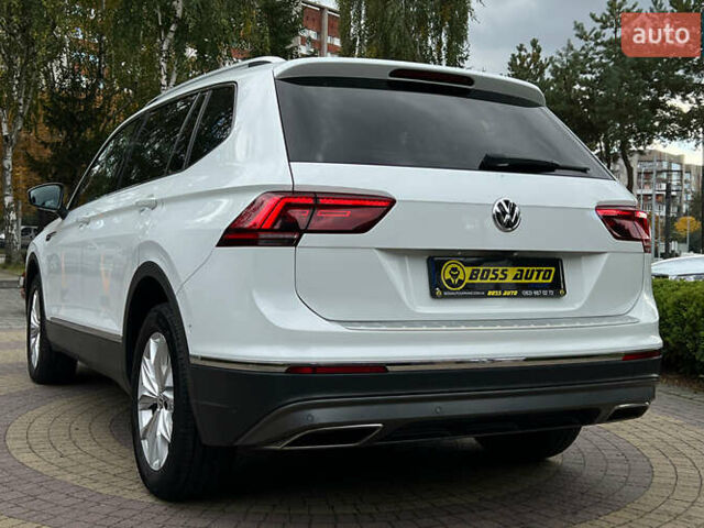 Білий Фольксваген Тігуан, об'ємом двигуна 1.97 л та пробігом 191 тис. км за 27500 $, фото 4 на Automoto.ua