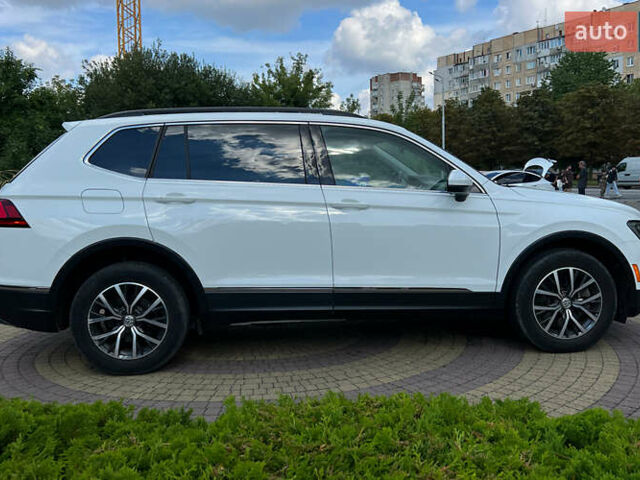 Білий Фольксваген Тігуан, об'ємом двигуна 2 л та пробігом 110 тис. км за 21850 $, фото 7 на Automoto.ua