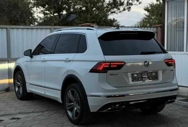 Белый Фольксваген Тигуан, объемом двигателя 2 л и пробегом 90 тыс. км за 18000 $, фото 9 на Automoto.ua