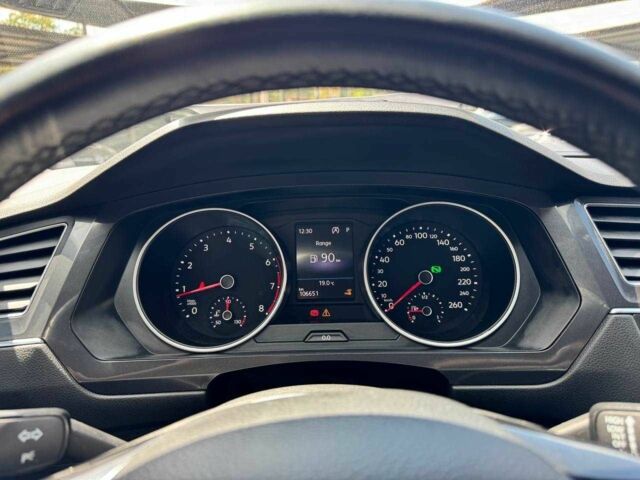 Білий Фольксваген Тігуан, об'ємом двигуна 2 л та пробігом 105 тис. км за 19500 $, фото 14 на Automoto.ua