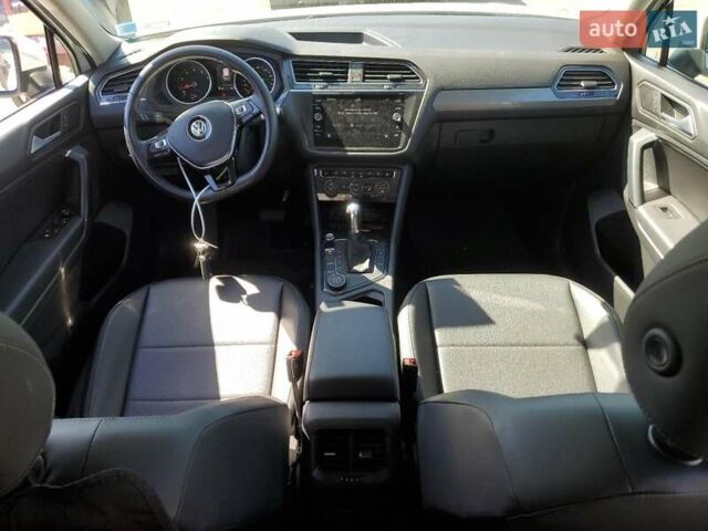 Білий Фольксваген Тігуан, об'ємом двигуна 1.98 л та пробігом 70 тис. км за 3000 $, фото 7 на Automoto.ua