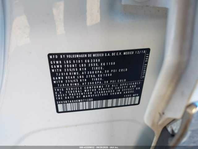 Білий Фольксваген Тігуан, об'ємом двигуна 0 л та пробігом 35 тис. км за 4000 $, фото 8 на Automoto.ua