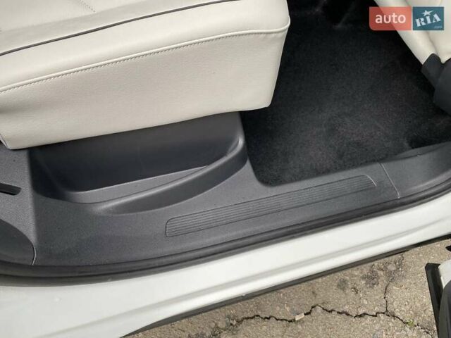 Белый Фольксваген Тигуан, объемом двигателя 1.98 л и пробегом 68 тыс. км за 19900 $, фото 82 на Automoto.ua