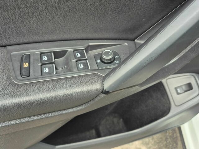 Белый Фольксваген Тигуан, объемом двигателя 2 л и пробегом 99 тыс. км за 17900 $, фото 13 на Automoto.ua