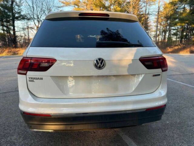 Белый Фольксваген Тигуан, объемом двигателя 2 л и пробегом 38 тыс. км за 14000 $, фото 5 на Automoto.ua