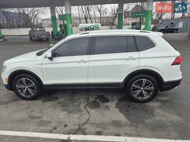 Білий Фольксваген Тігуан, об'ємом двигуна 2 л та пробігом 99 тис. км за 17900 $, фото 7 на Automoto.ua