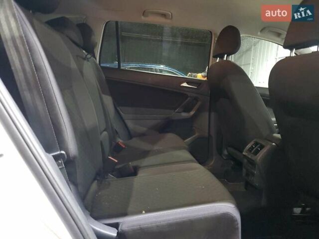 Белый Фольксваген Тигуан, объемом двигателя 1.98 л и пробегом 85 тыс. км за 3000 $, фото 10 на Automoto.ua