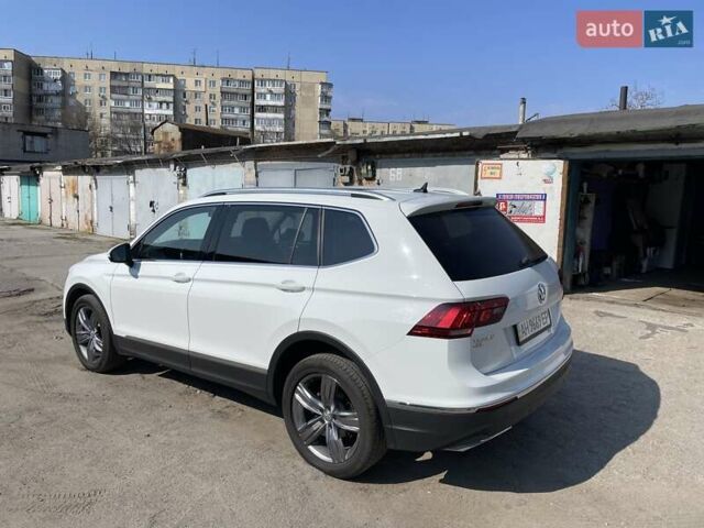 Белый Фольксваген Тигуан, объемом двигателя 1.98 л и пробегом 144 тыс. км за 21900 $, фото 3 на Automoto.ua