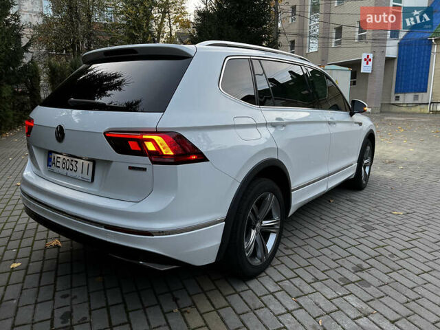 Белый Фольксваген Тигуан, объемом двигателя 1.98 л и пробегом 55 тыс. км за 27999 $, фото 29 на Automoto.ua