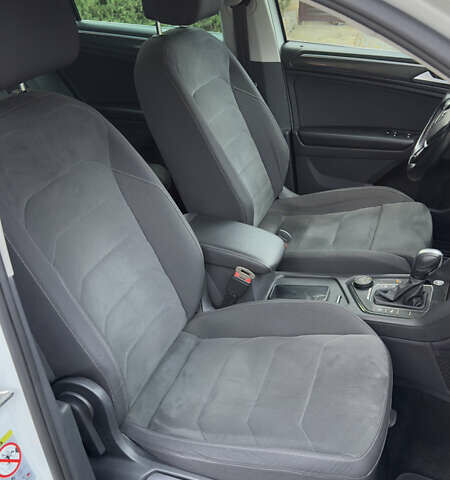 Белый Фольксваген Тигуан, объемом двигателя 1.98 л и пробегом 87 тыс. км за 28900 $, фото 17 на Automoto.ua