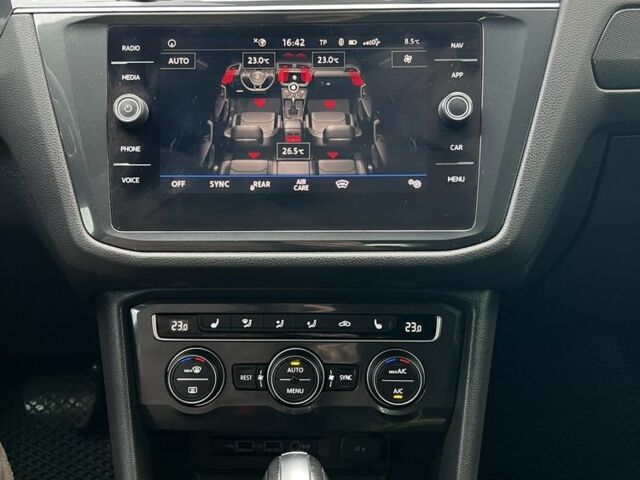 Білий Фольксваген Тігуан, об'ємом двигуна 2 л та пробігом 203 тис. км за 24500 $, фото 6 на Automoto.ua