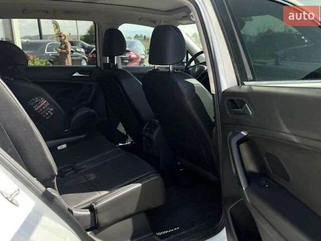 Белый Фольксваген Тигуан, объемом двигателя 1.98 л и пробегом 123 тыс. км за 21800 $, фото 25 на Automoto.ua