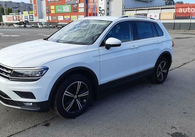 Белый Фольксваген Тигуан, объемом двигателя 1.98 л и пробегом 185 тыс. км за 27500 $, фото 11 на Automoto.ua