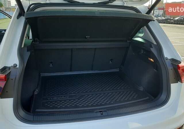 Белый Фольксваген Тигуан, объемом двигателя 1.98 л и пробегом 185 тыс. км за 27500 $, фото 22 на Automoto.ua