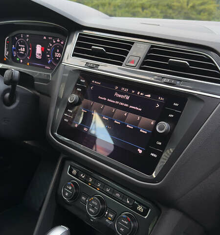 Белый Фольксваген Тигуан, объемом двигателя 1.98 л и пробегом 87 тыс. км за 28900 $, фото 13 на Automoto.ua