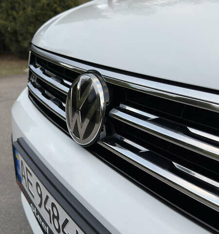 Белый Фольксваген Тигуан, объемом двигателя 1.98 л и пробегом 87 тыс. км за 28900 $, фото 5 на Automoto.ua