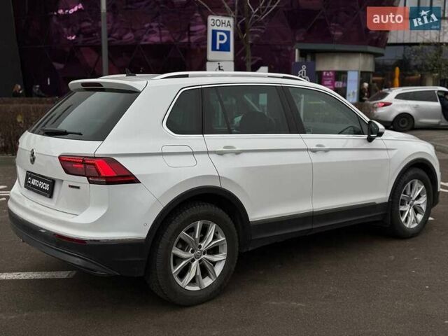 Белый Фольксваген Тигуан, объемом двигателя 1.97 л и пробегом 93 тыс. км за 31990 $, фото 6 на Automoto.ua